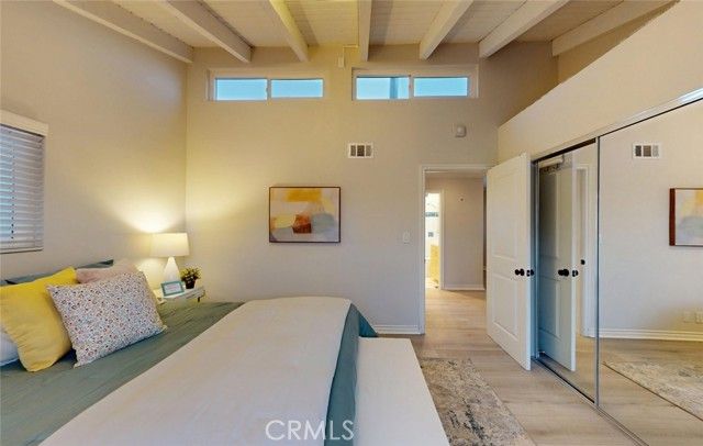 322 12 th, Huntington Beach, CA 92648