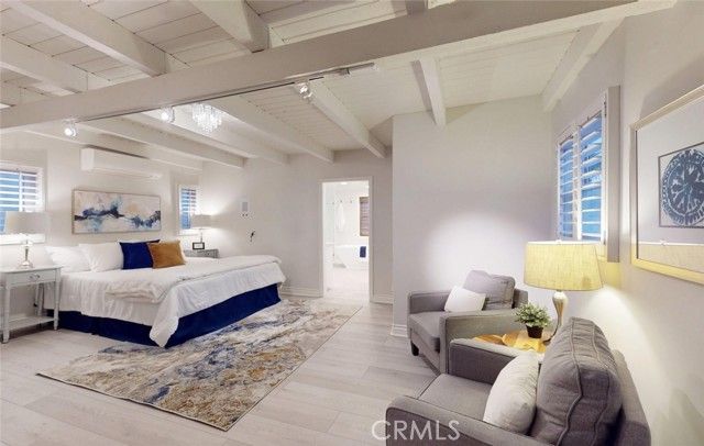 322 12 th, Huntington Beach, CA 92648