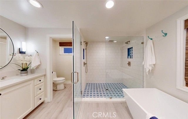 322 12 th, Huntington Beach, CA 92648