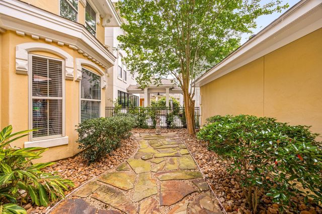 39 Olmstead Row, The Woodlands, TX 77380