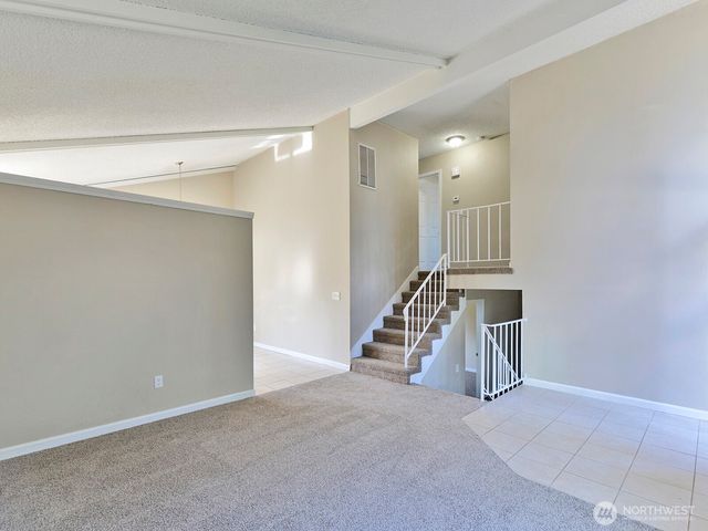 29805 42nd Avenue S, Auburn, WA 98001