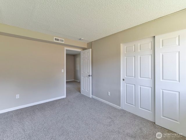 29805 42nd Avenue S, Auburn, WA 98001