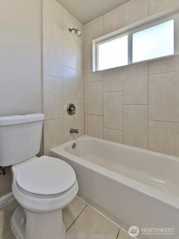 29805 42nd Avenue S, Auburn, WA 98001