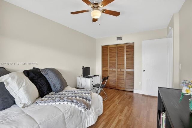 4283 S Pine Island Rd, Davie, FL 33328