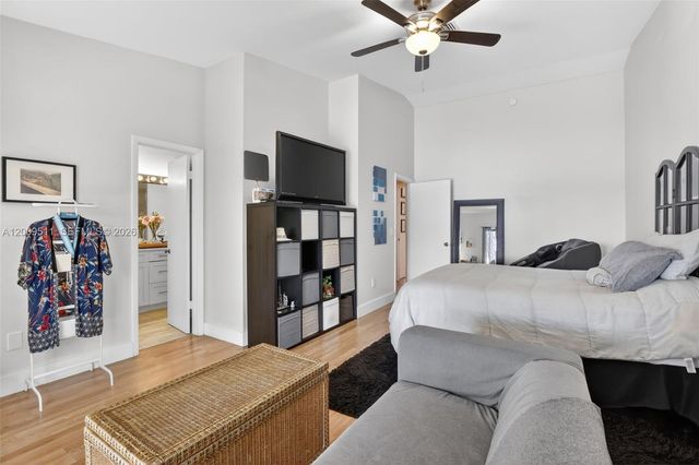 4283 S Pine Island Rd, Davie, FL 33328