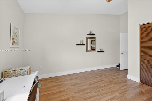 4283 S Pine Island Rd, Davie, FL 33328