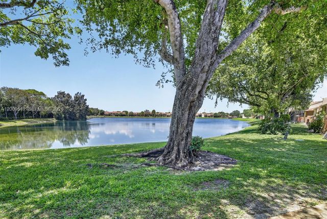 4283 S Pine Island Rd, Davie, FL 33328