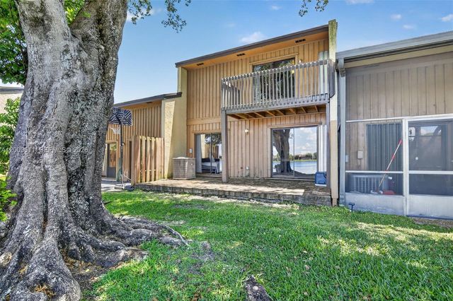 4283 S Pine Island Rd, Davie, FL 33328