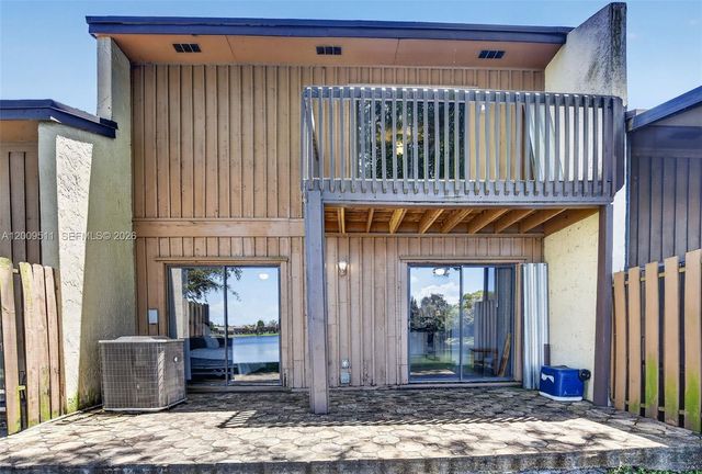 4283 S Pine Island Rd, Davie, FL 33328