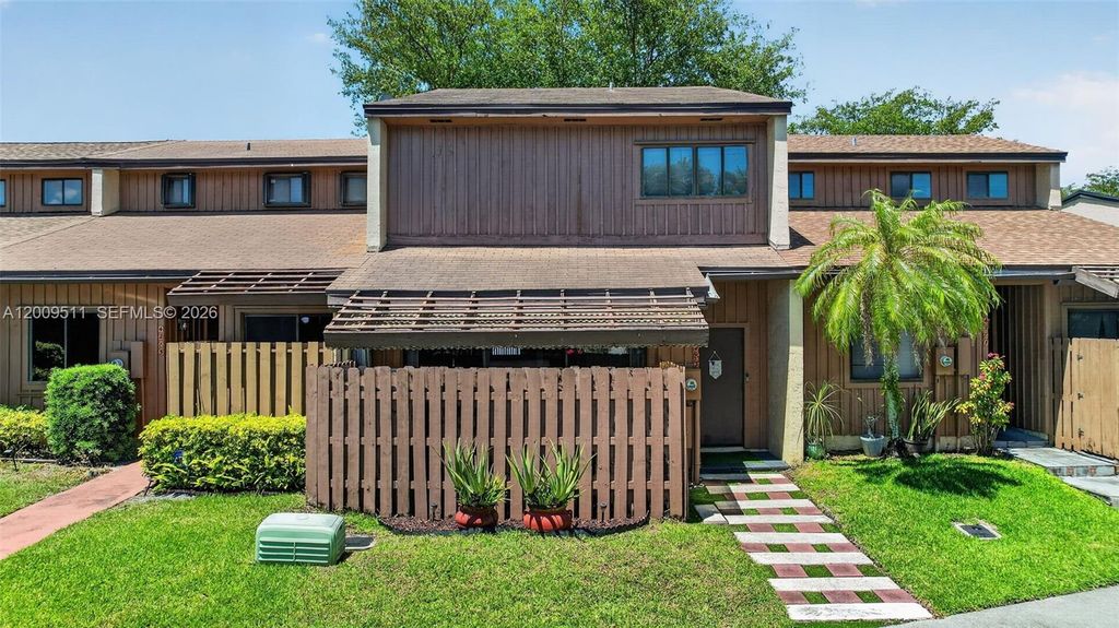 4283 S Pine Island Rd, Davie, FL 33328