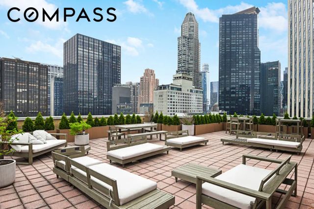 58 W 58th St Apt 25E, New York City, NY 10019