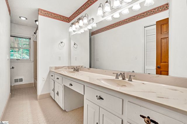 18 Patrol Club Road, Greenville, SC 29609