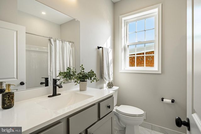 523 GROVE ST, Bridgeport, PA 19405