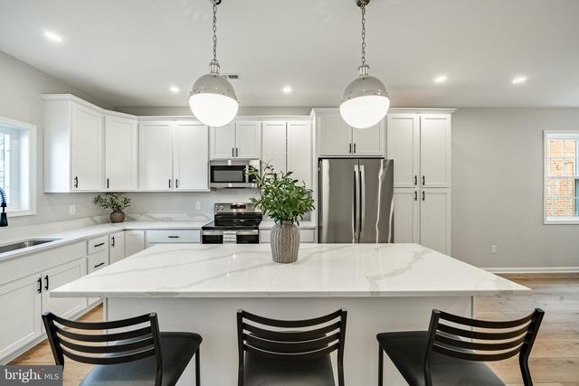 523 GROVE ST, Bridgeport, PA 19405