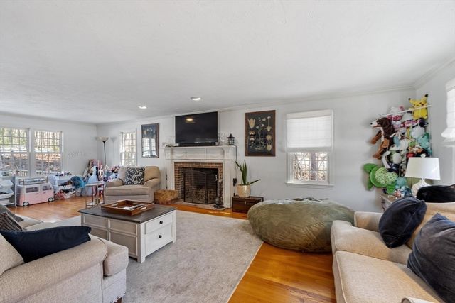 92 Prospect Street, Lunenburg, MA 01462