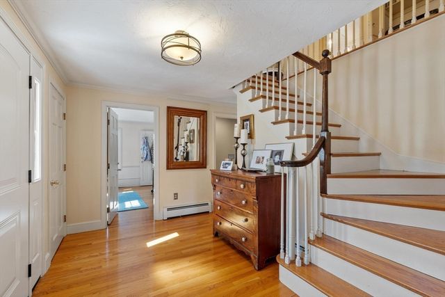 92 Prospect Street, Lunenburg, MA 01462