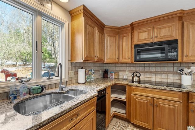 92 Prospect Street, Lunenburg, MA 01462