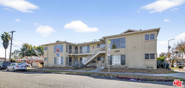 304 E 95th Street, Los Angeles, CA 90003