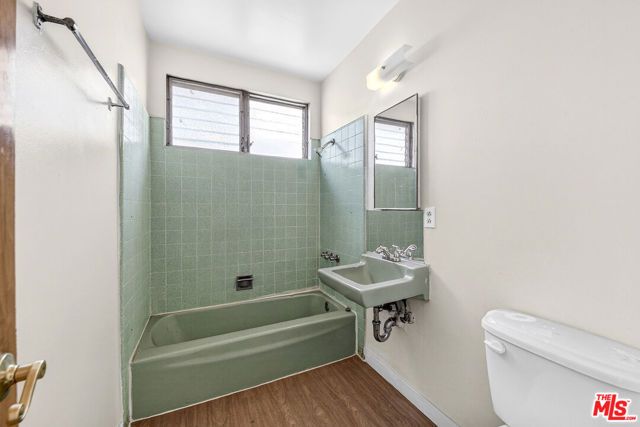 304 E 95th Street, Los Angeles, CA 90003