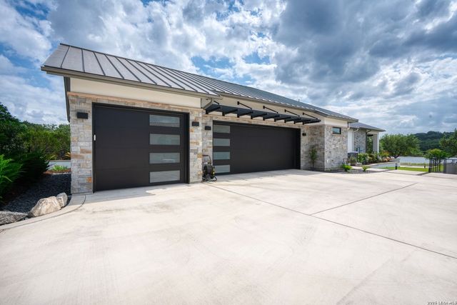 3480 CLUBS DR, Boerne, TX 78006