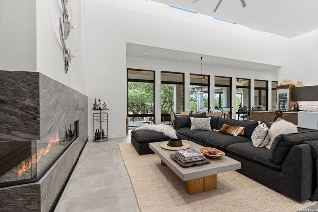 3480 CLUBS DR, Boerne, TX 78006