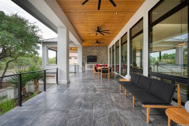 3480 CLUBS DR, Boerne, TX 78006
