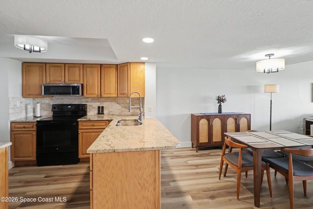 55 N 4th Street 103, Cocoa Beach, FL 32931