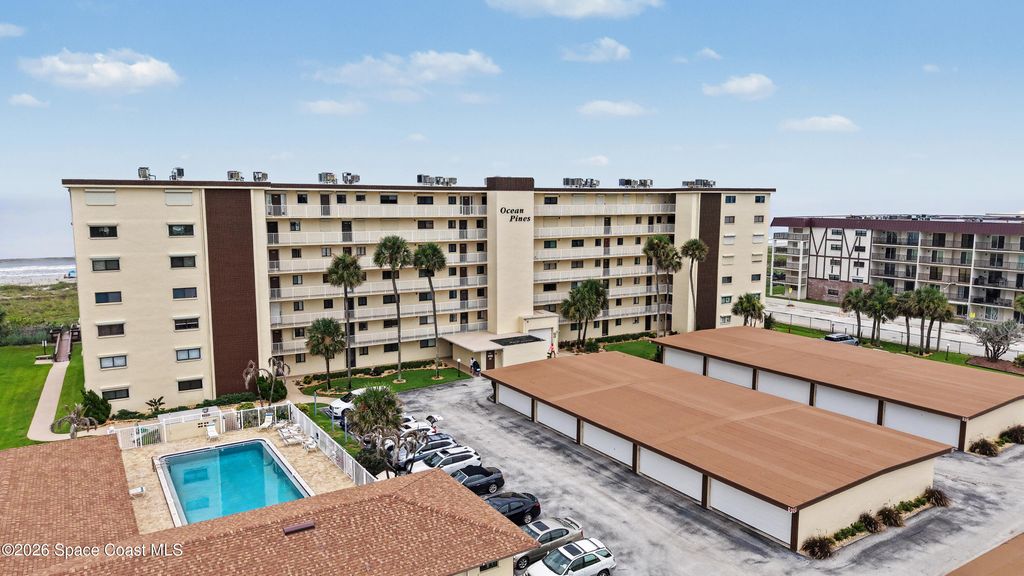 55 N 4th Street 103, Cocoa Beach, FL 32931