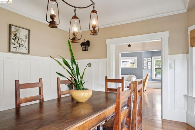 892 Laurel Street, Alameda, CA 94501