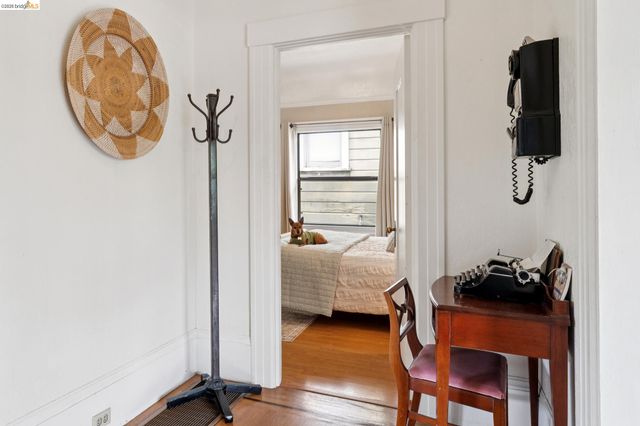 892 Laurel Street, Alameda, CA 94501