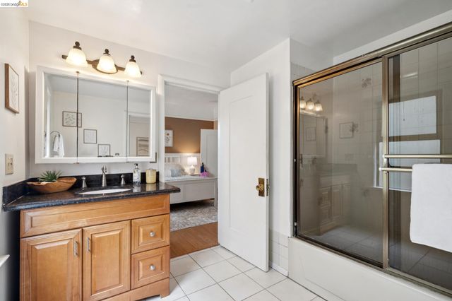 892 Laurel Street, Alameda, CA 94501
