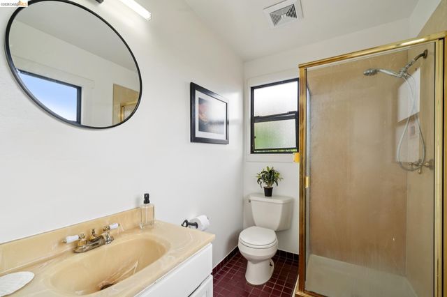 892 Laurel Street, Alameda, CA 94501
