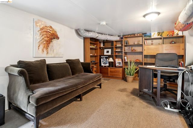 892 Laurel Street, Alameda, CA 94501