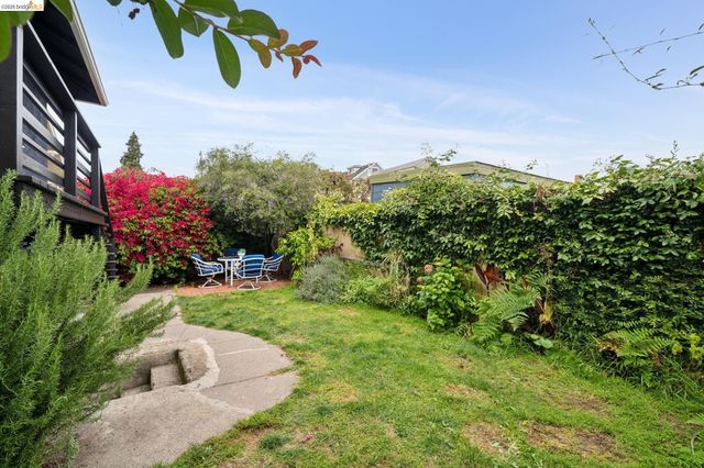 892 Laurel Street, Alameda, CA 94501