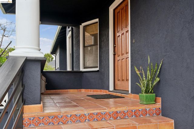 892 Laurel Street, Alameda, CA 94501