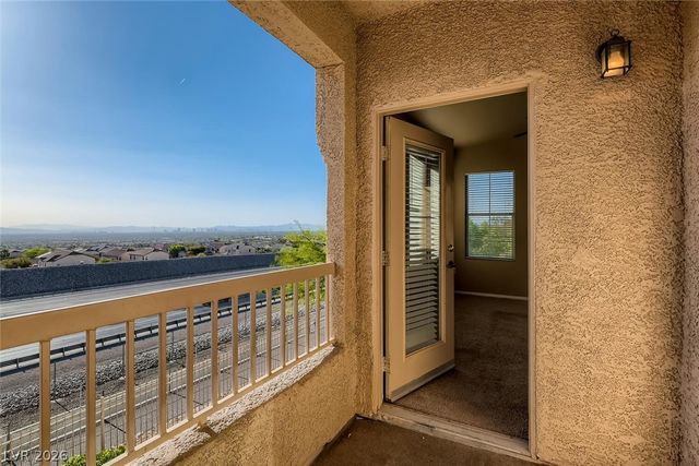 10550 ALEXANDER Road 2080, Las Vegas, NV 89129