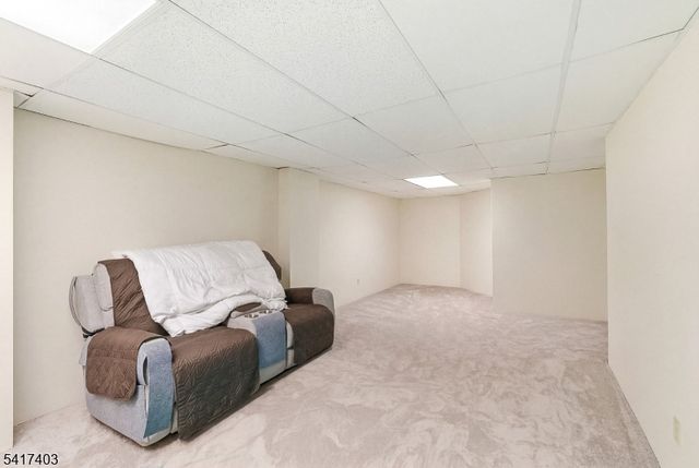 1403 Moonlight Ct, Washington Twp., NJ 07840
