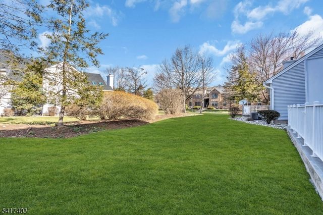 1403 Moonlight Ct, Washington Twp., NJ 07840
