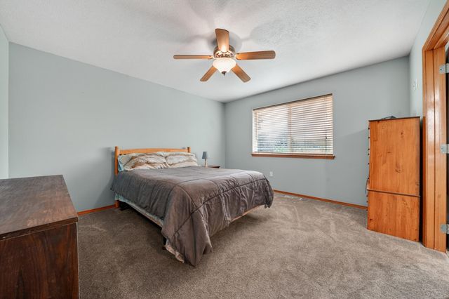18520 E 9th Ct, Spokane Valley, WA 99016