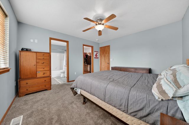 18520 E 9th Ct, Spokane Valley, WA 99016
