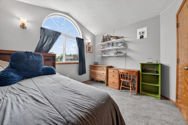 18520 E 9th Ct, Spokane Valley, WA 99016