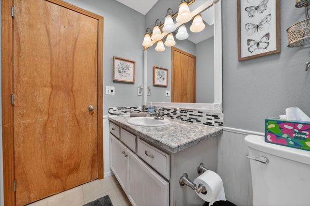 18520 E 9th Ct, Spokane Valley, WA 99016
