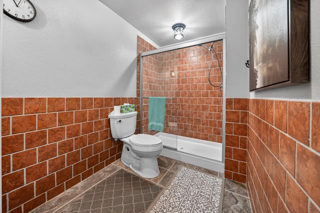 18520 E 9th Ct, Spokane Valley, WA 99016