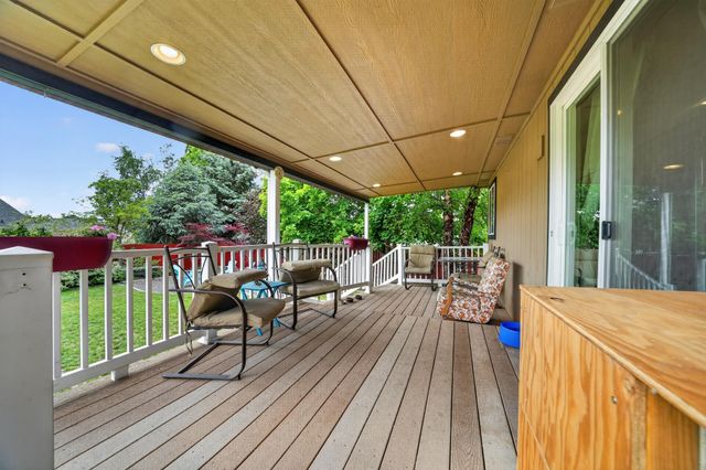 18520 E 9th Ct, Spokane Valley, WA 99016