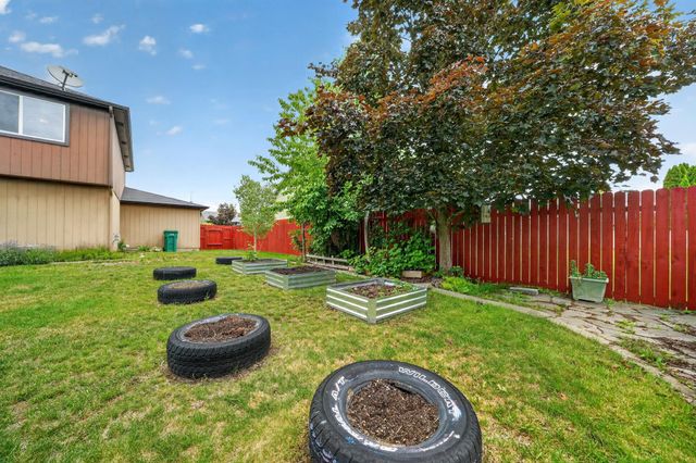18520 E 9th Ct, Spokane Valley, WA 99016