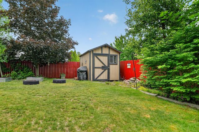 18520 E 9th Ct, Spokane Valley, WA 99016