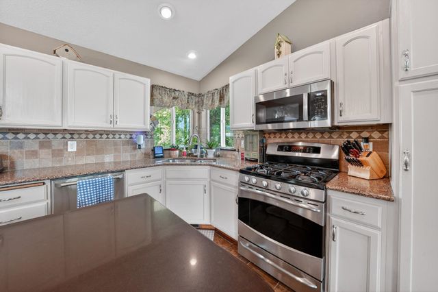 18520 E 9th Ct, Spokane Valley, WA 99016