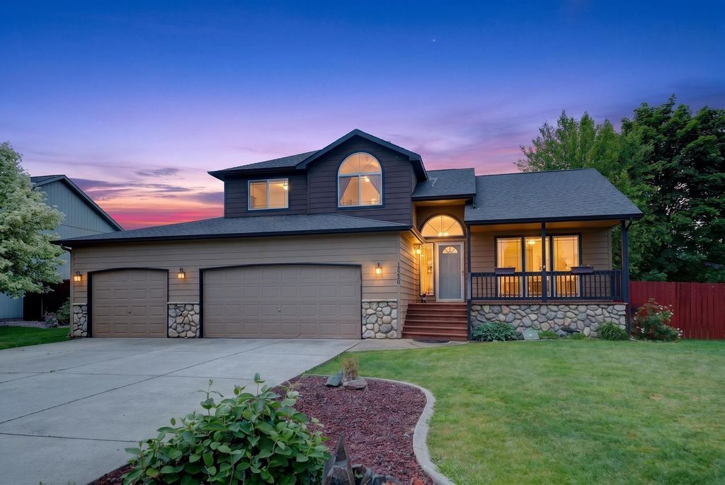 18520 E 9th Ct, Spokane Valley, WA 99016