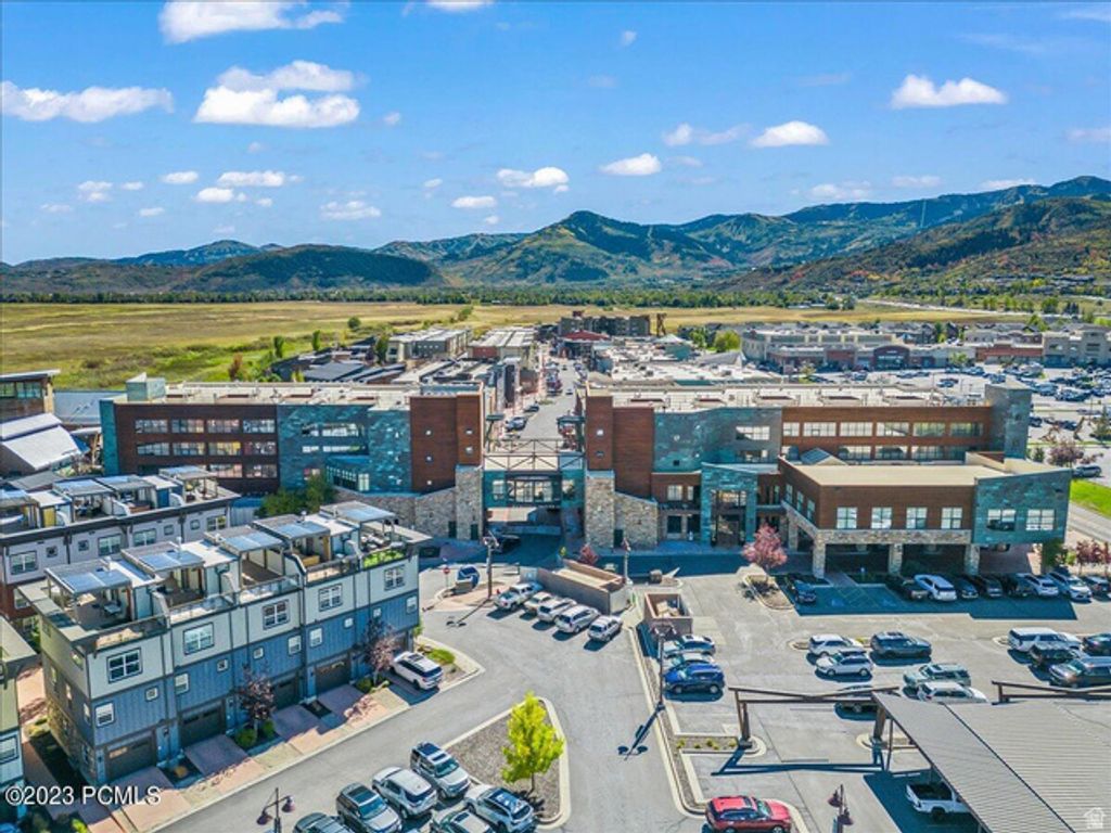 1476 NEWPARK BLVD #210, Park City, UT 84098 — exterior