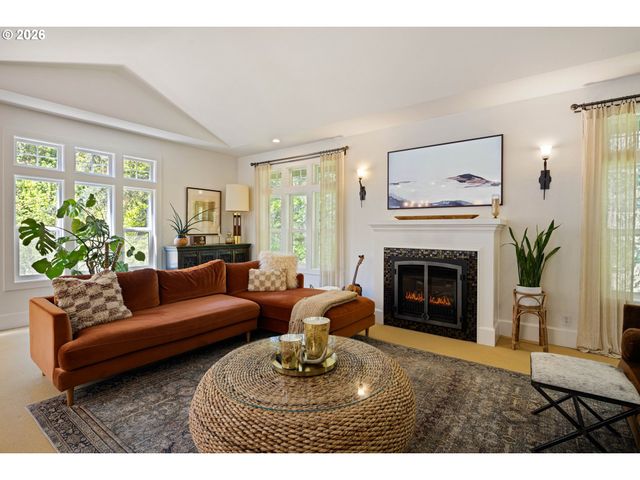 1797 CRAIGMONT Ave, Eugene, OR 97405